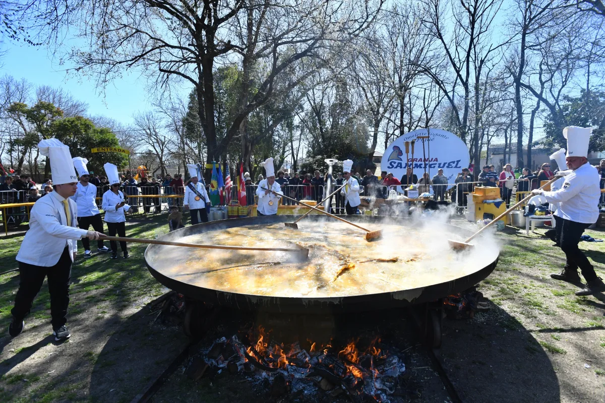 Boulogne celebró su 62° aniversario con la Fiesta del Omelette