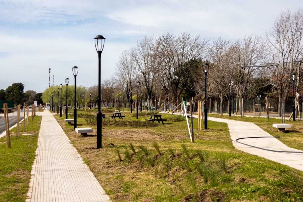 Progreso en el parque público de Boulogne Teniente Estévez