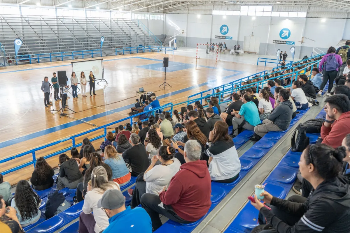 Capacitación sobre salud en educación física reunió a más de 460 docentes