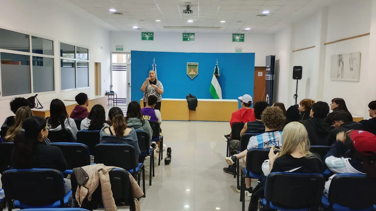 Estudiantes de Casa Verde visitaron el Concejo Deliberante