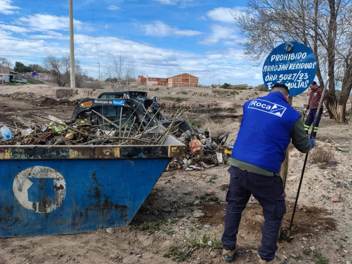 Limpieza y concientización sobre residuos en Roca