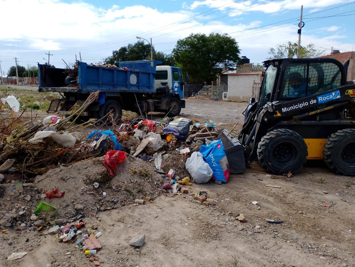 Mejoras en espacios públicos y limpieza en Roca