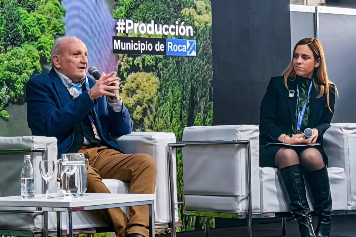 Roca promueve sus Parques Industriales en Expo de Buenos Aires