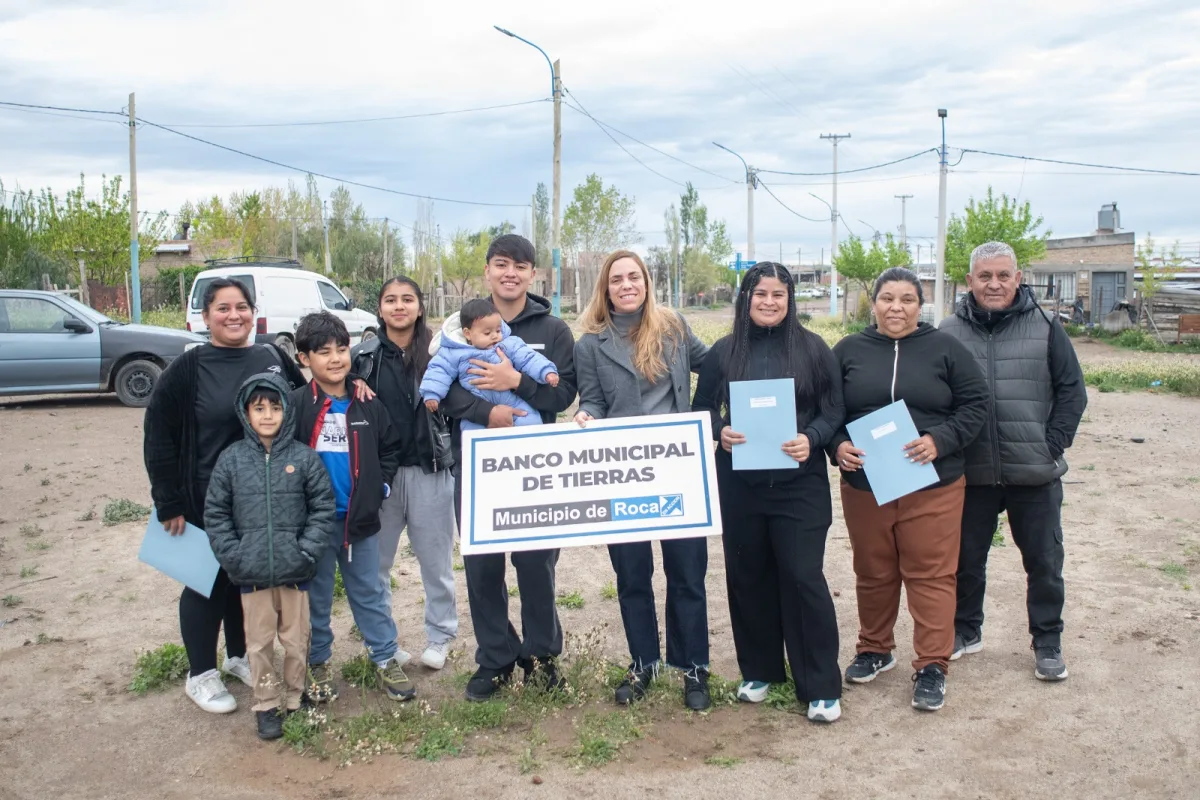 Siete familias recibieron lotes sociales en Roca