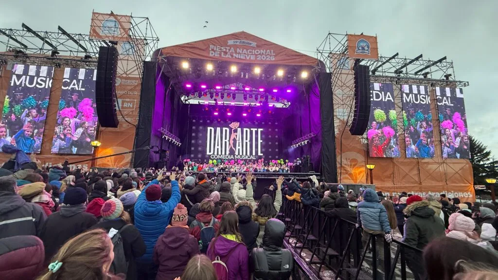 Bariloche celebró el arte local en la Fiesta Nacional de la Nieve