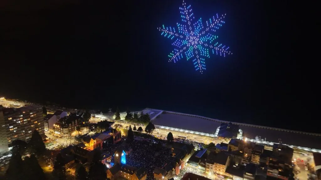 Bariloche celebró la Fiesta de la Nieve con un show de drones