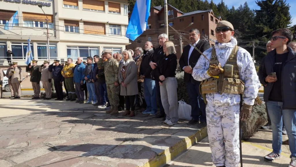 Bariloche recordó a San Martín en un emotivo homenaje oficial
