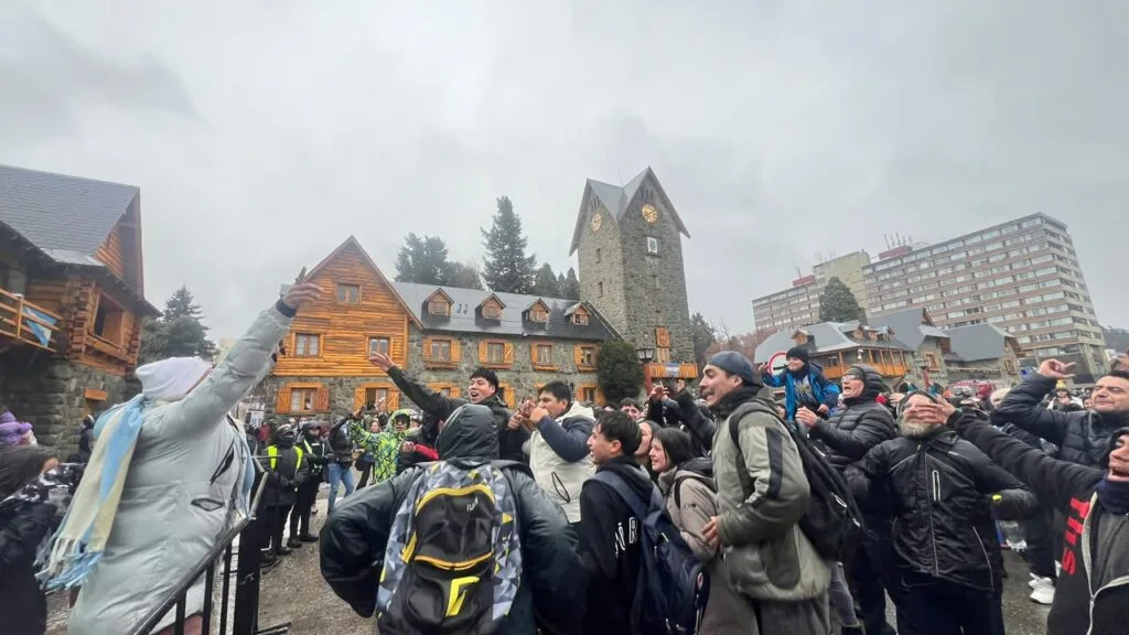 Bariloche se prepara para ver a la Selección en el Centro Cívico