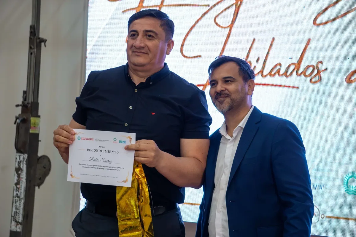 Homenaje a docentes jubilados en Sáenz Peña por su dedicación
