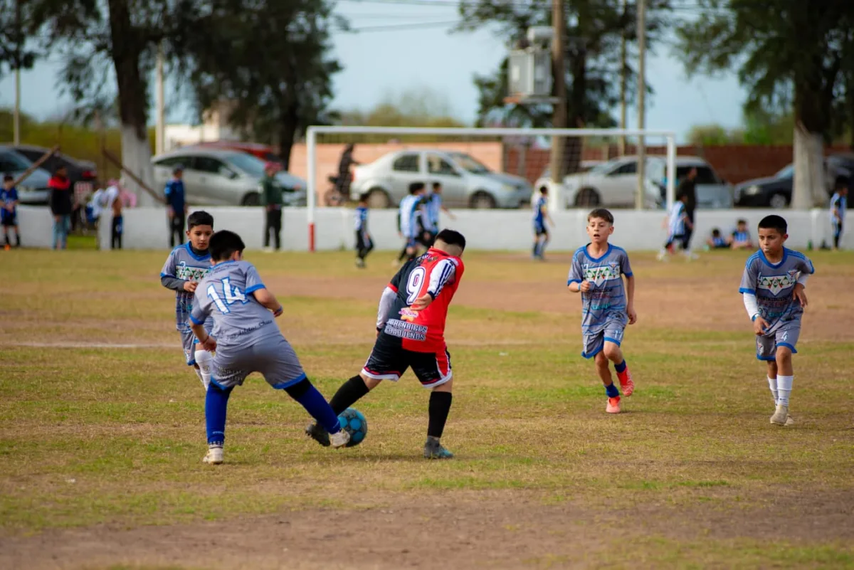 Más de 2000 chicos participaron en el Mundialito de Fútbol