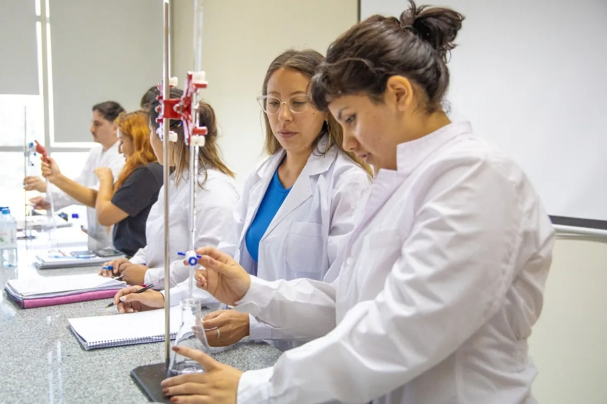 CUDI ofrece carreras universitarias de alta demanda en González Catán