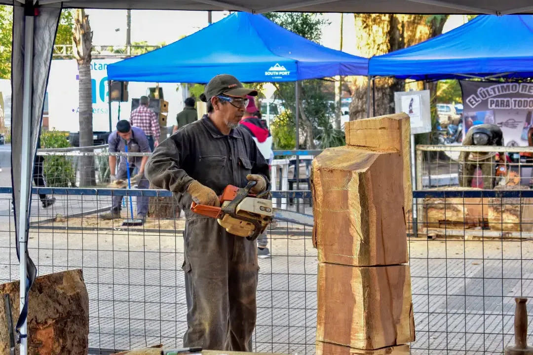 Fontana celebró el 2° Encuentro de Escultores con gran participación