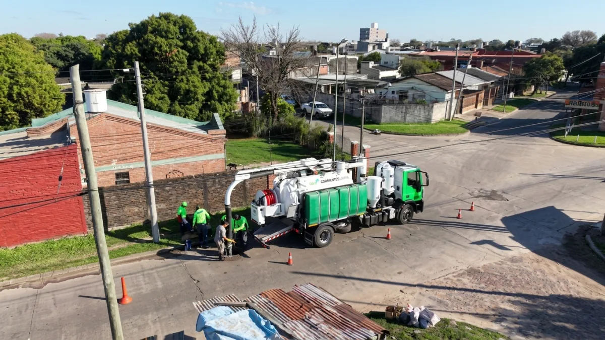 Camión desobstructor realizó limpieza en 15 puntos de la ciudad
