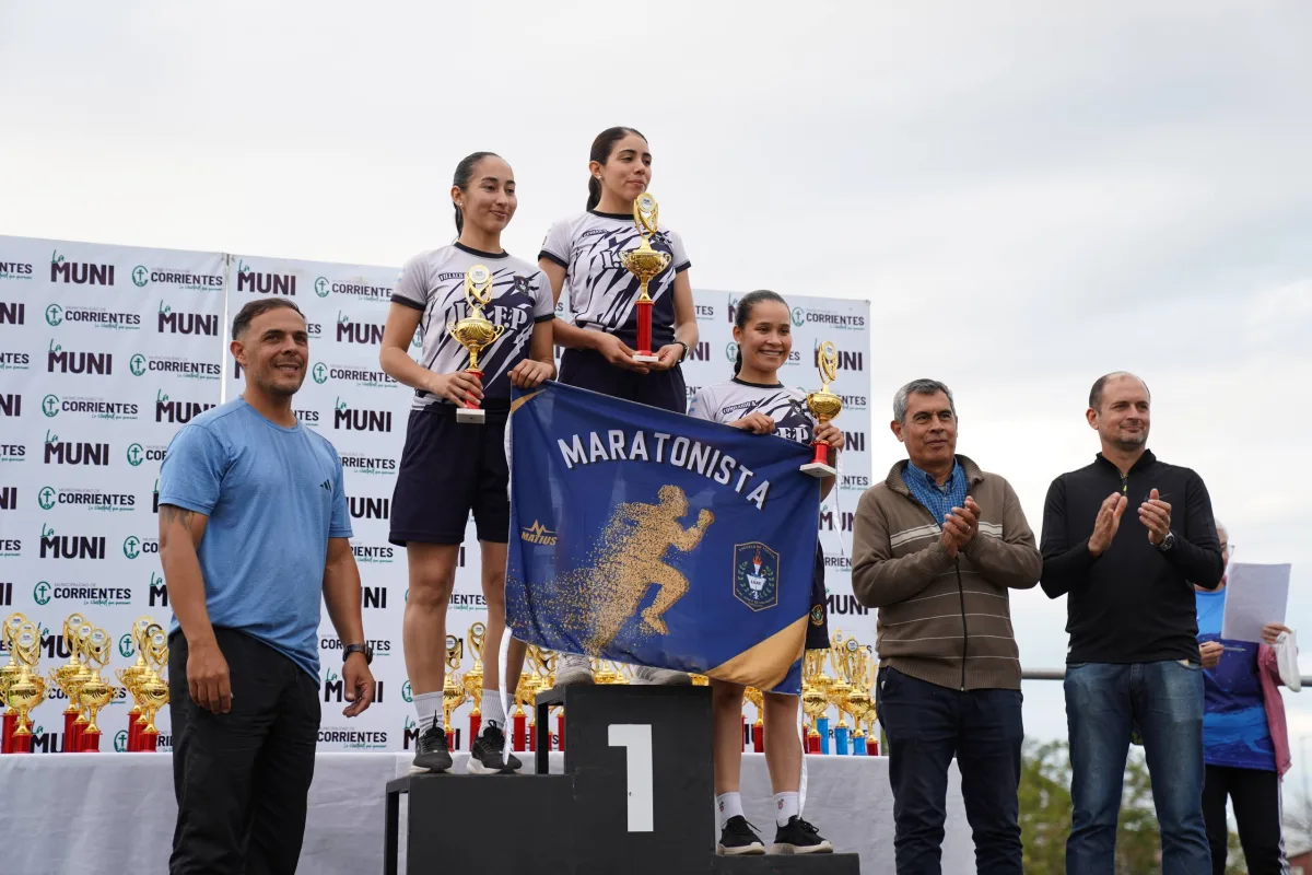 Más de 400 corredores se sumaron a la Maratón Barrial en Independencia
