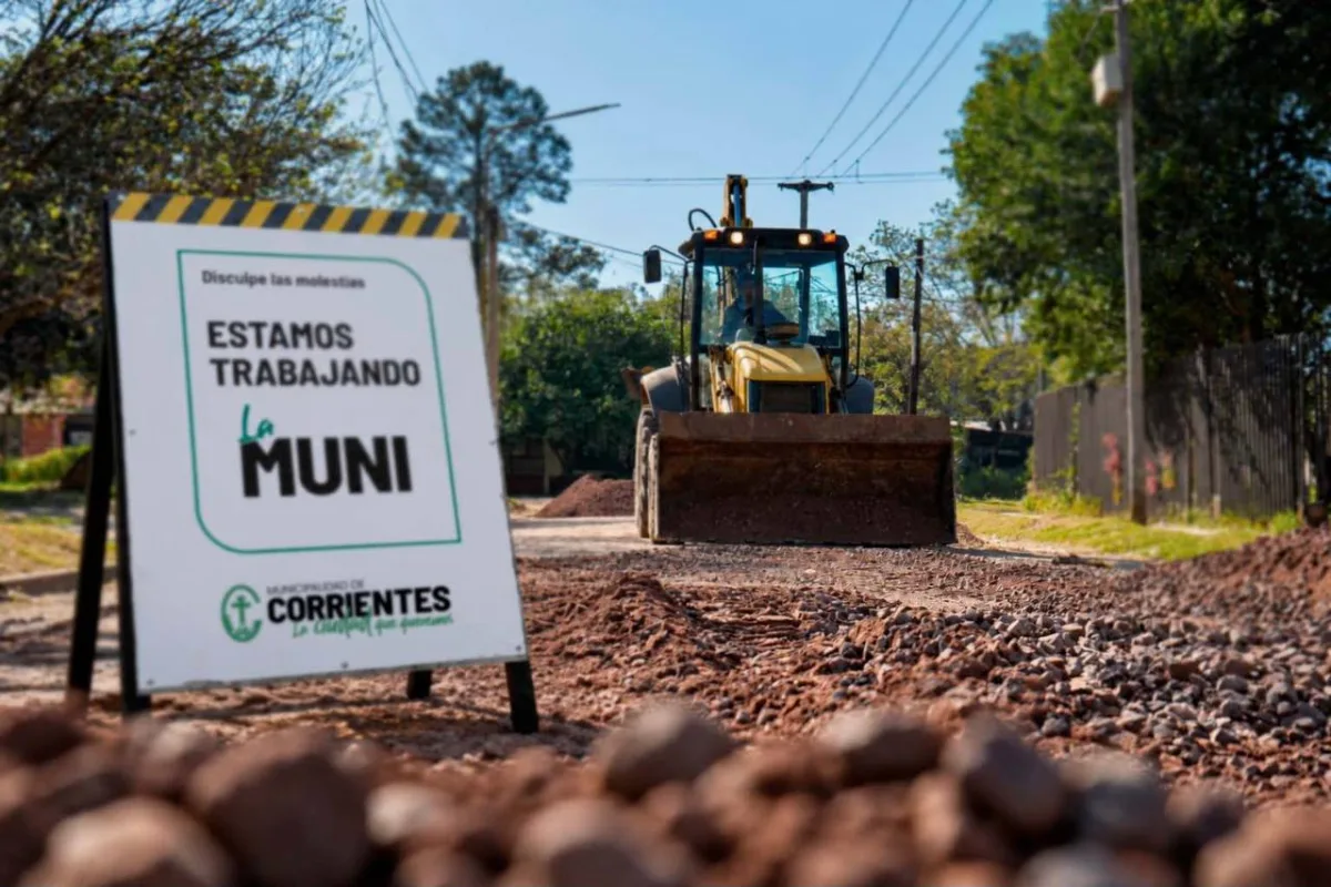 Mejoras viales en Corrientes: 45.000 metros de ripio en 50 barrios