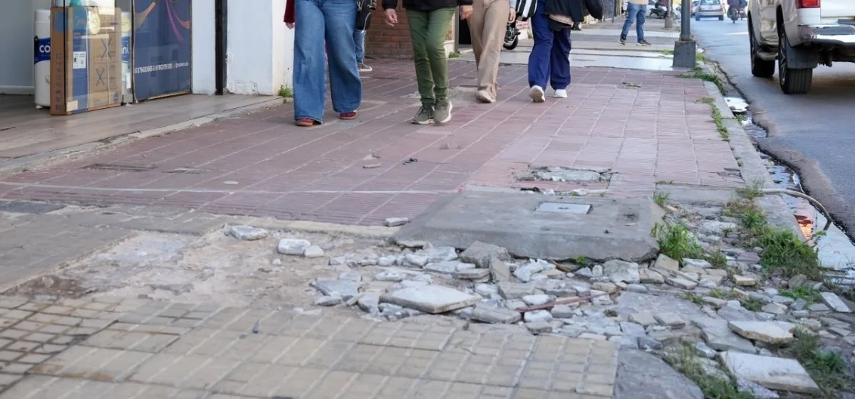 Nuevo programa de emergencia para reparar veredas en la ciudad