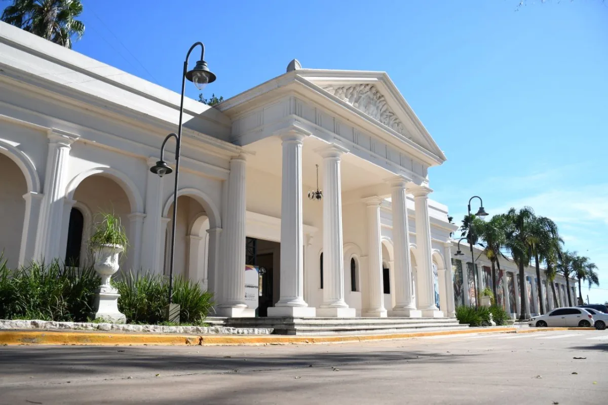 Operativos de tránsito y misas por el Día del Padre en Corrientes