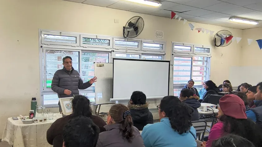 Charlas sobre El Niño en escuelas de Goya para prevenir inundaciones