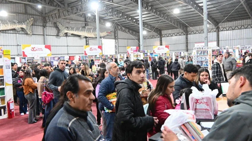 Cierre multitudinario en la 8° Feria del Libro de Goya