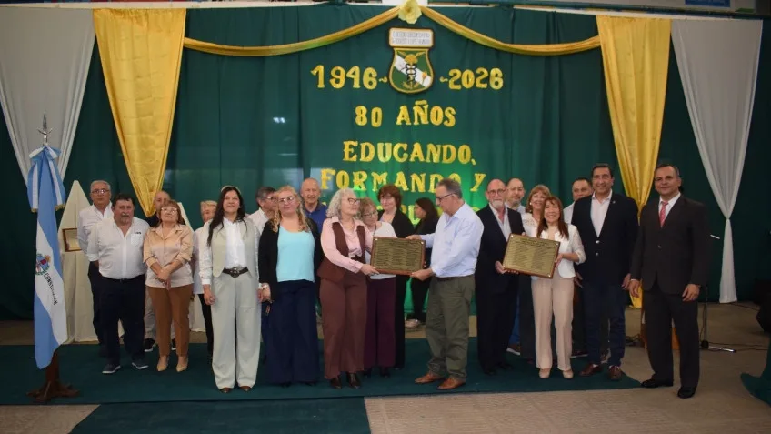 El Colegio Secundario 'López Alvarado' celebró sus 80 años de historia