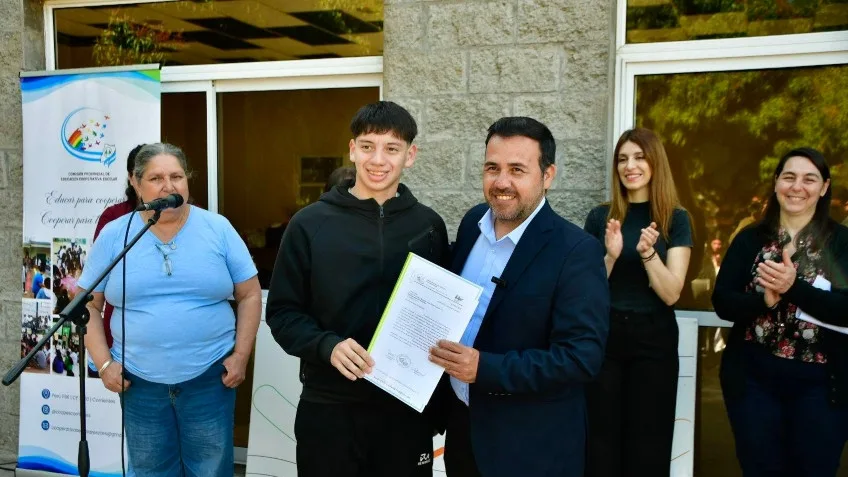 Estudiantes de Goya reciben certificación como cooperativa escolar