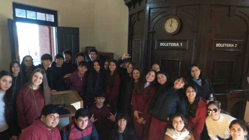Estudiantes visitaron el Museo de la Ciudad en Goya