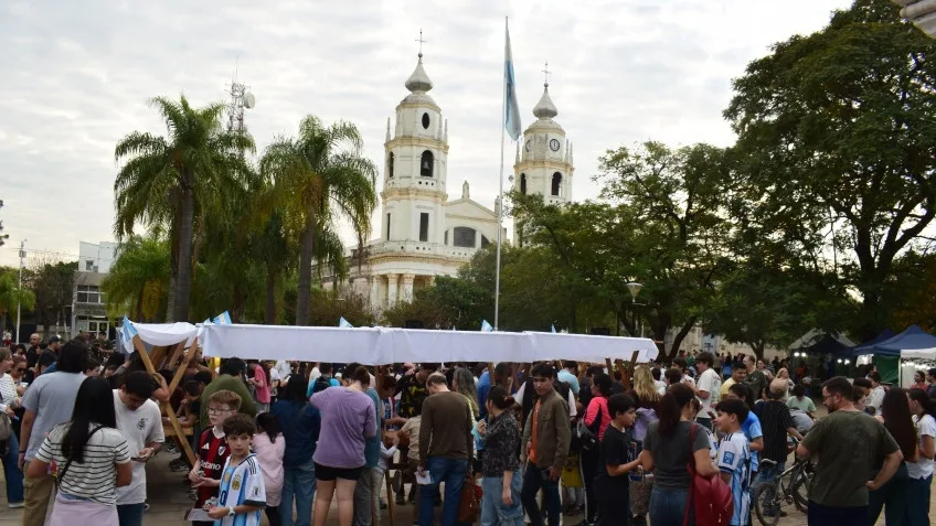 Intercambio de figuritas en Plaza Mitre