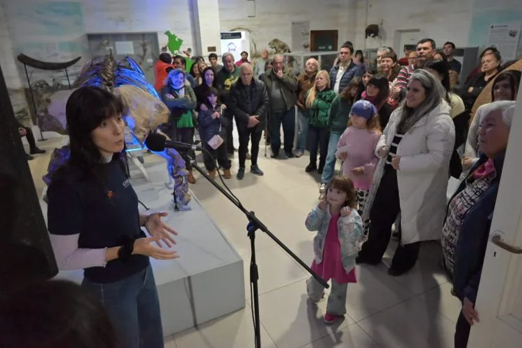 Exposición gratuita sobre el Atlántico sur se inauguró en el Ameghino