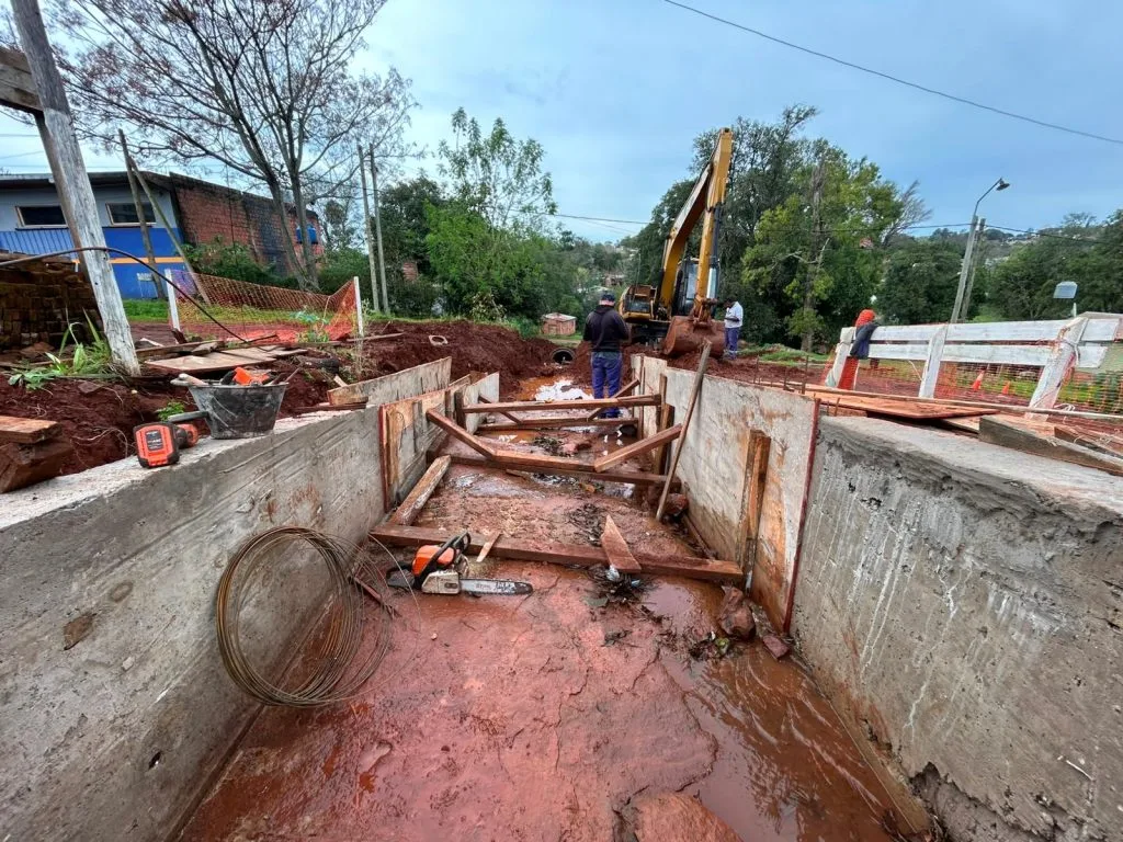 Mejoras en Villa Barreyro II: nuevos desagües pluviales en construcción
