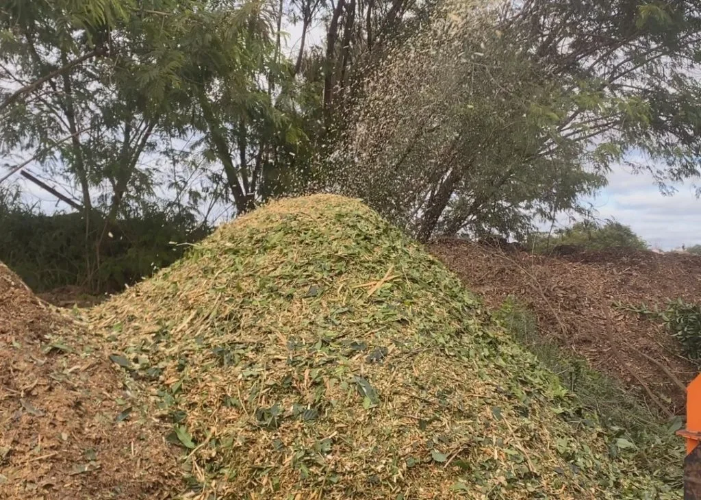 Nuevo sistema de reciclaje de podas benefició a 47 barrios