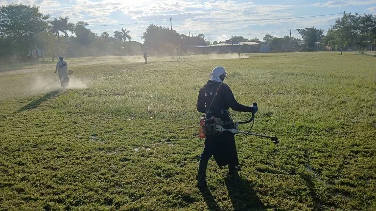Mejoras en espacios públicos de la comuna durante la semana