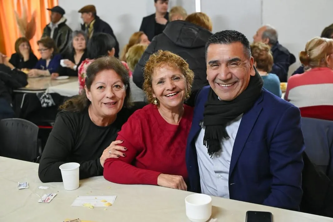 Inauguran nuevo espacio para abuelos en Parque Este
