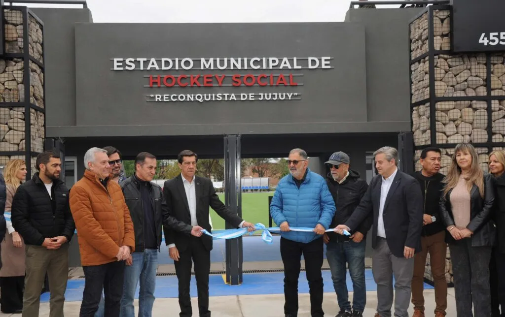 Inauguraron la primera cancha municipal de hockey en San Salvador de Jujuy
