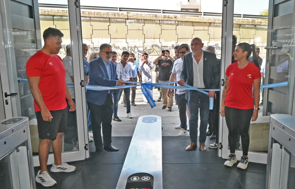 Inauguraron un nuevo gimnasio en el estadio 23 de Agosto