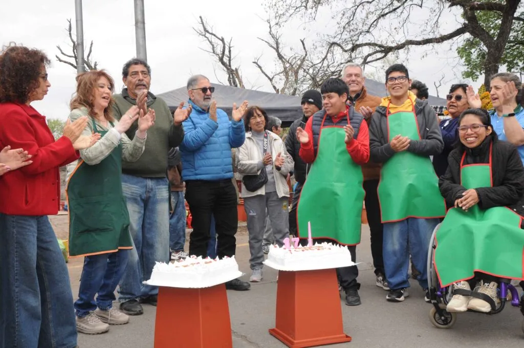 La Municipalidad donó herramientas y plantas a APPACE en su aniversario