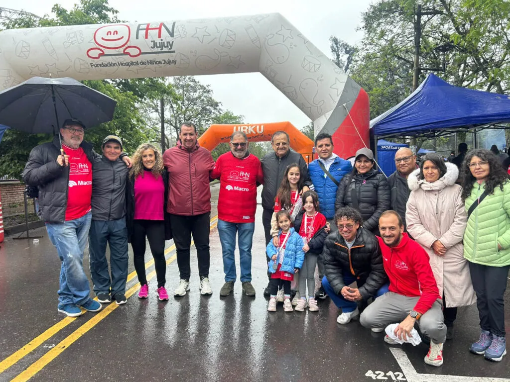 Más de 500 corredores participaron en la Tercera Carrera Solidaria