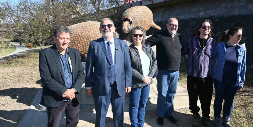 Nuevas esculturas en el Parque Xibi Xibi recrean fauna prehistórica