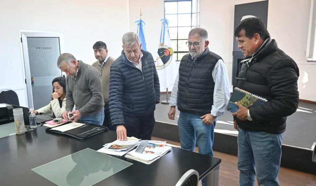 Nuevo equipamiento para reutilizar residuos de poda en Jujuy