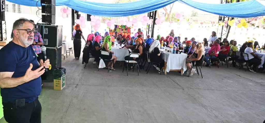 Reconocimiento a docentes en San Salvador de Jujuy por su labor educativa