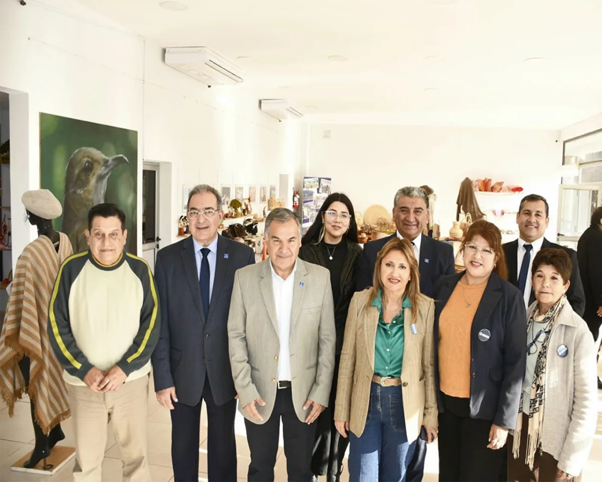 El Mercado Artesanal del Parque Norte abrió sus puertas para artesanos