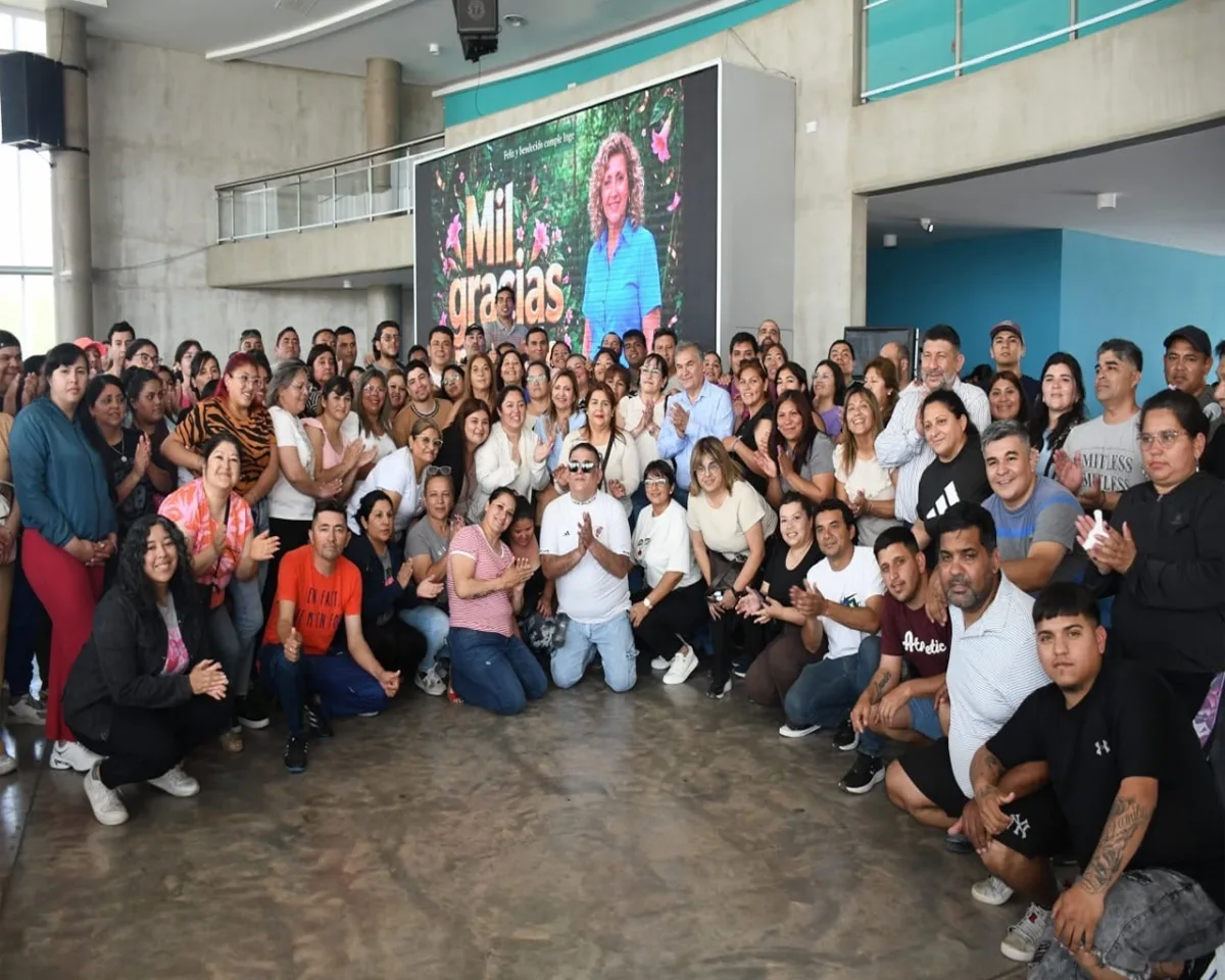 Encuentro de la intendente Fuentes con asociaciones civiles locales