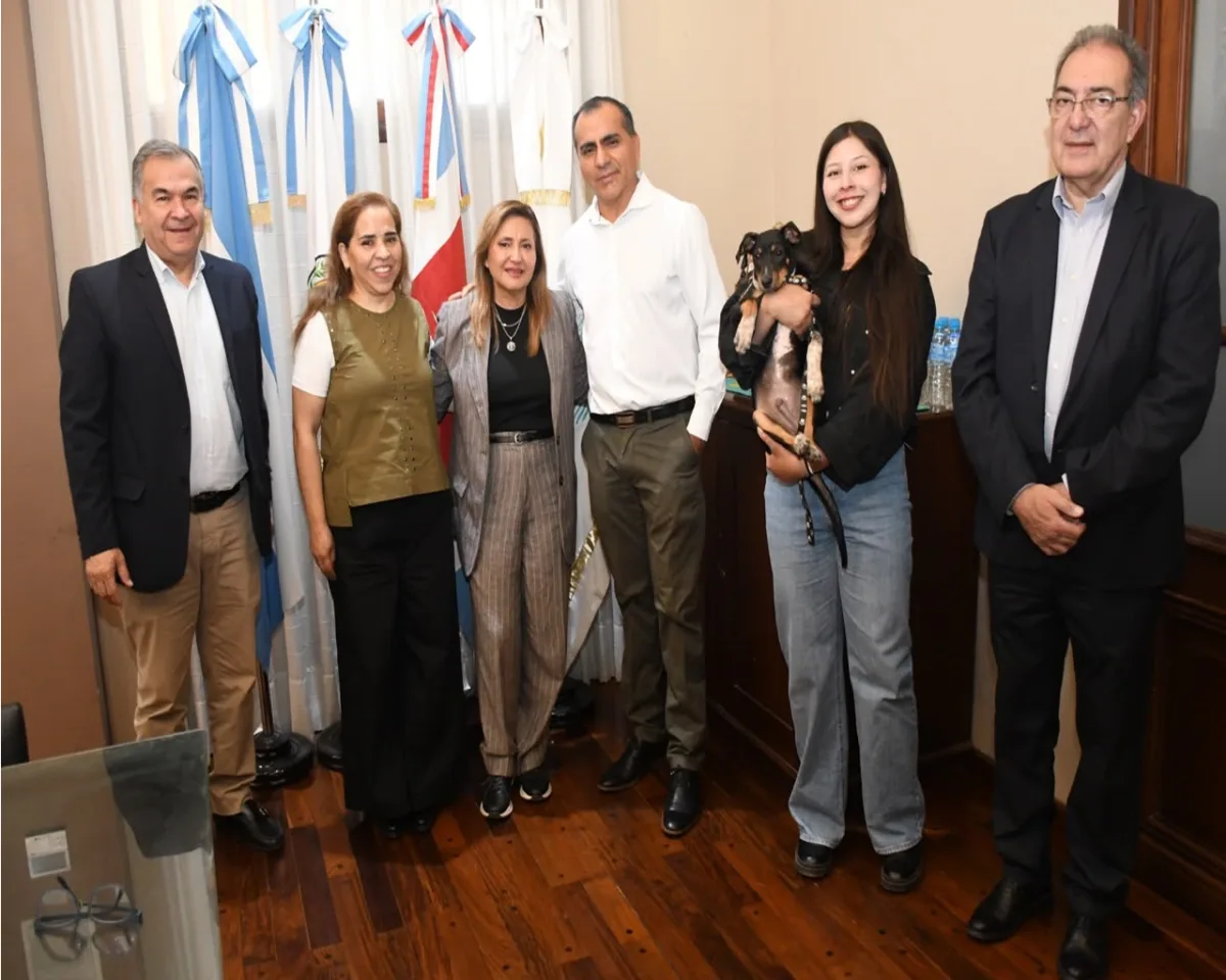 Iniciativa de homenaje a Eduardo Riemersma con plantación de árboles