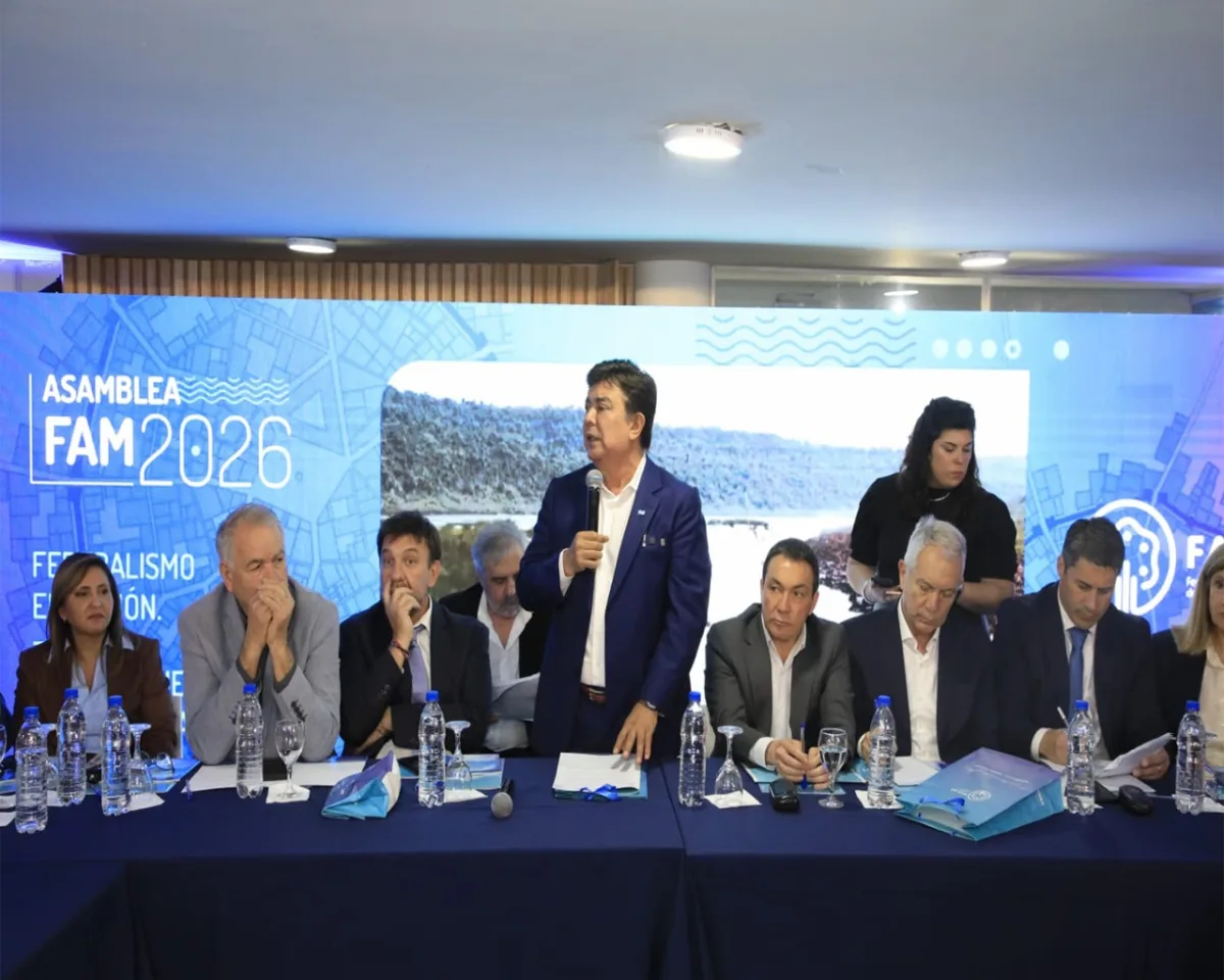 Intendenta reclamó fondos para obras en asamblea de la FAM