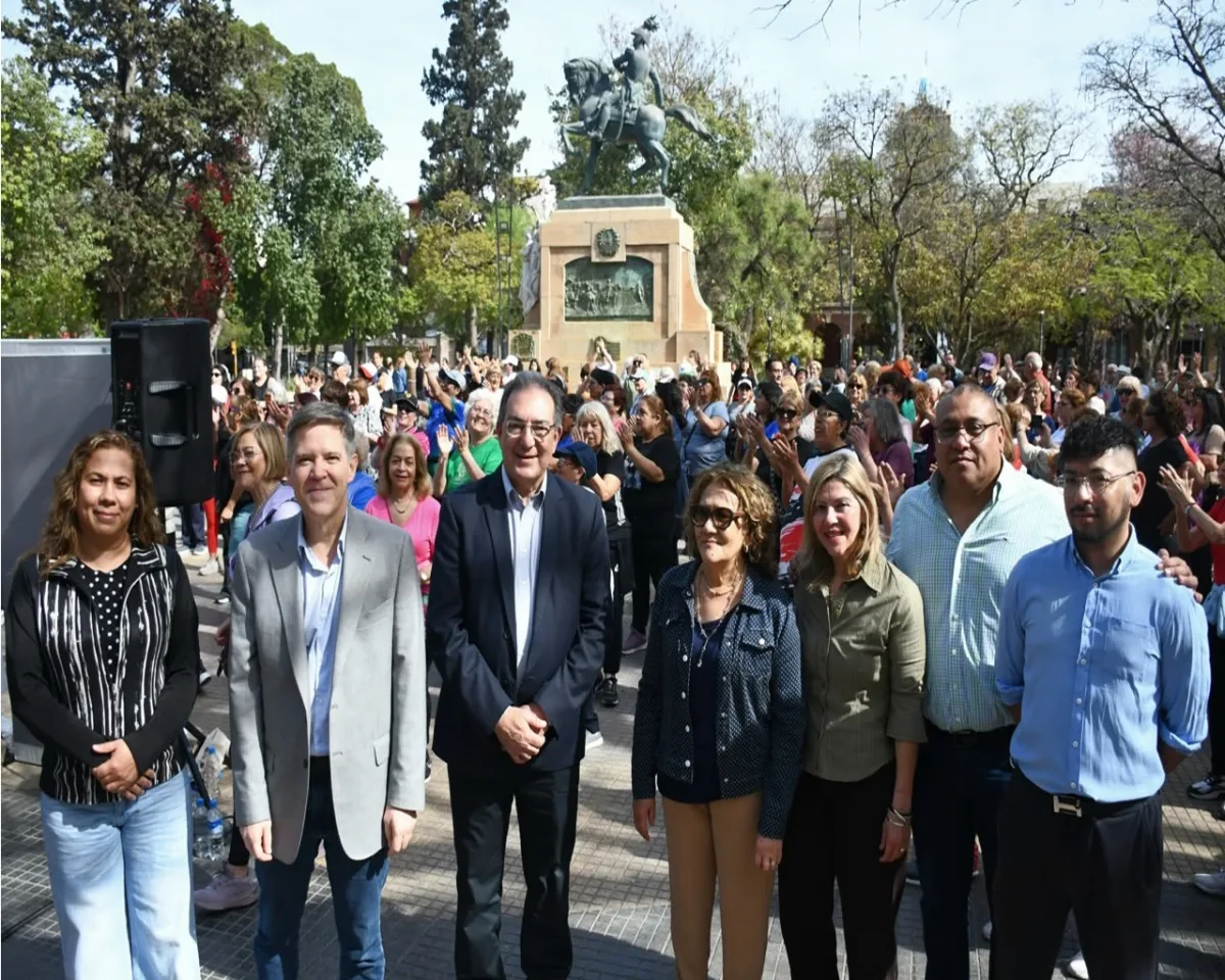 Masterclass promueve actividad física entre adultos mayores