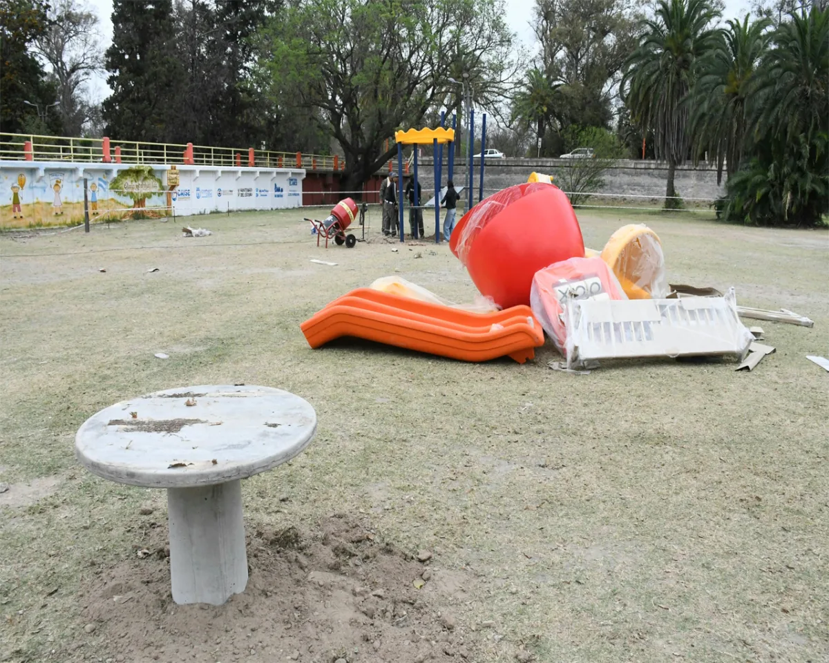 Nuevos juegos y merenderos en el parque Aguirre para las familias
