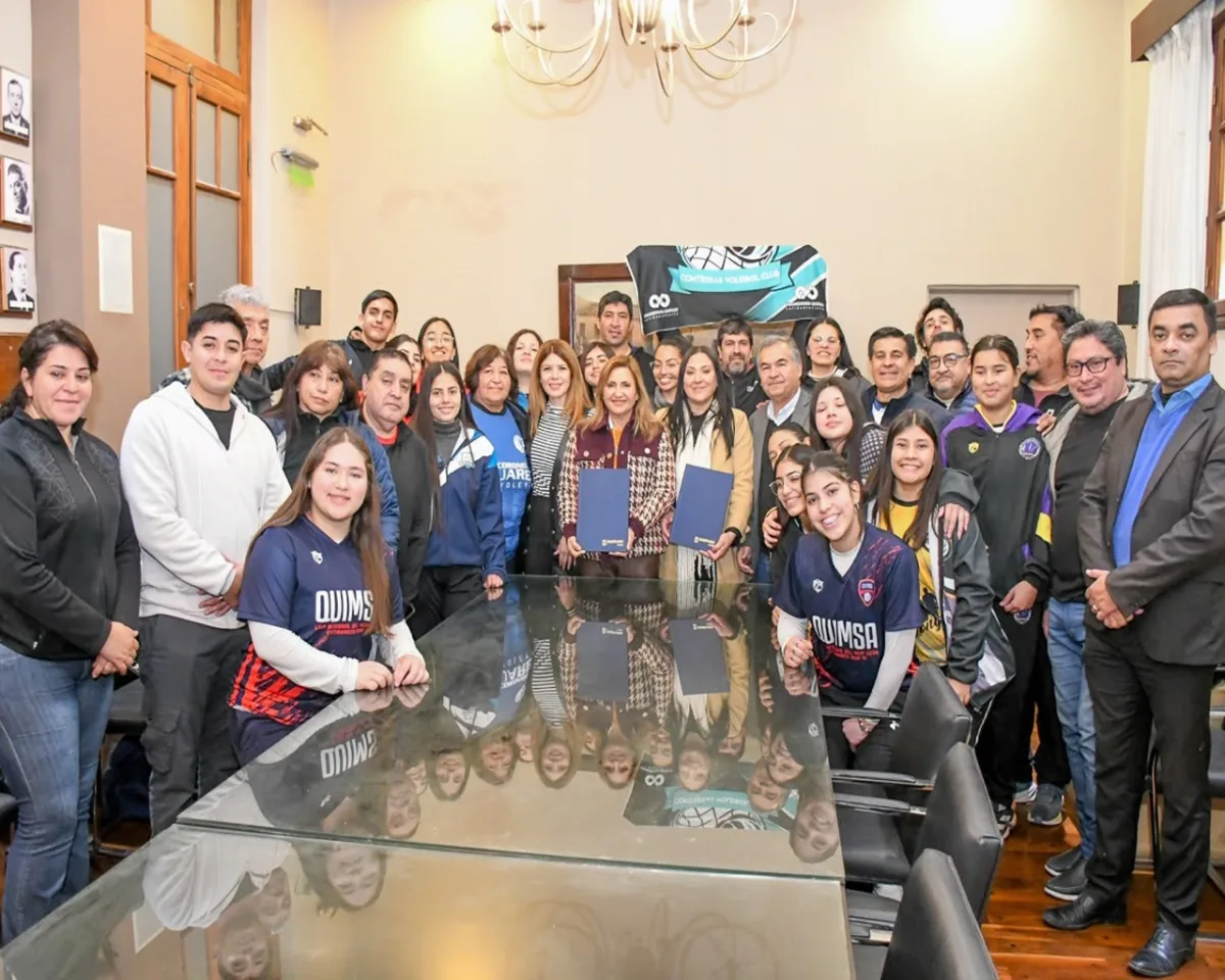 Se firmó convenio para sede de la Federación de Vóley en Santiago