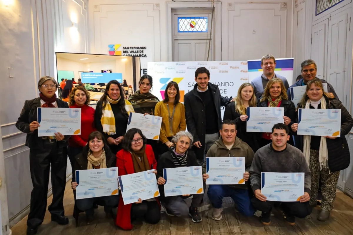 Emprendedores de Catamarca reciben certificados de formación