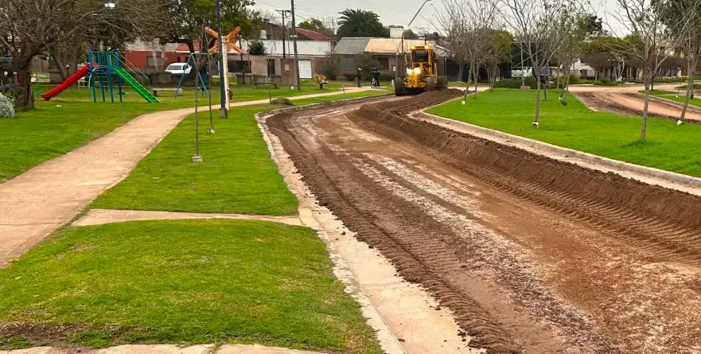 Inician obras de pavimentación en el Bv. de Estación Recreo