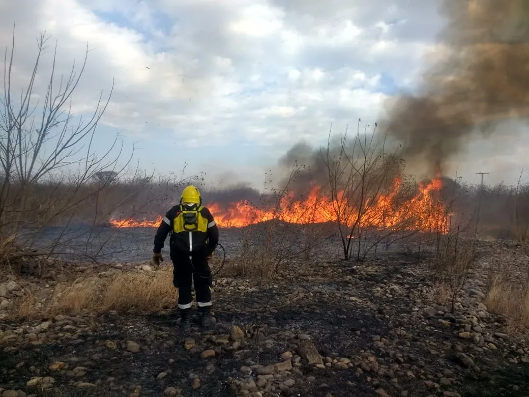 Alerta por incendios forestales en la zona oeste de la ciudad