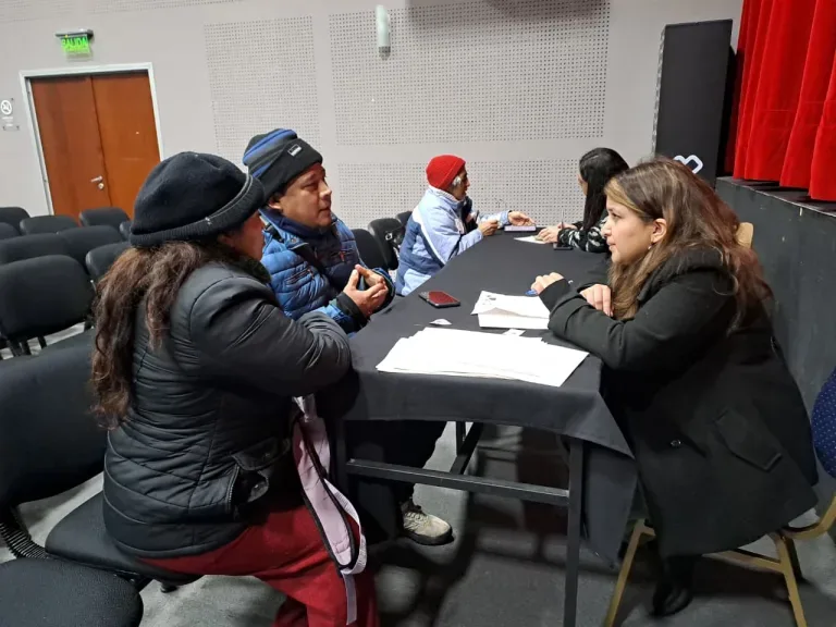 Asesoramiento gratuito sobre deudas y derechos del consumidor en el barrio